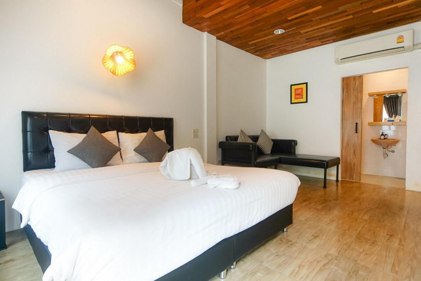 Hotel The Warehouse Čiang Mai Exteriér fotografie